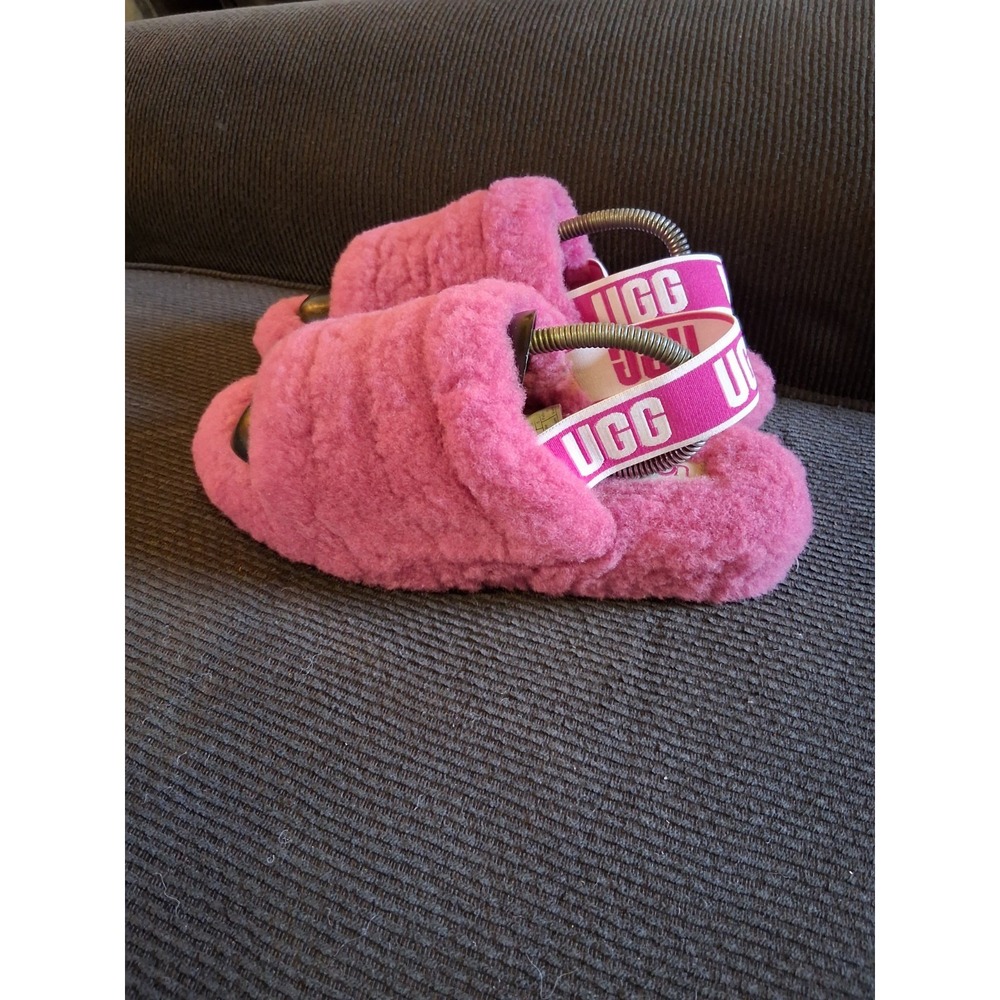 UGG Fluff Yeah Women's Hot‎ Pink Fuschia Slippers with Logo Strap Sz 7 EUC